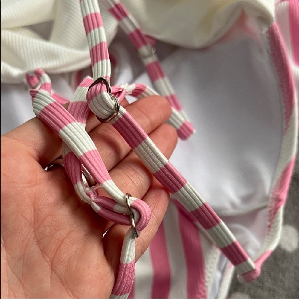 SHEIN | Women’s Size S Pink&White Striped Swimsuit - Picture 7 of 7